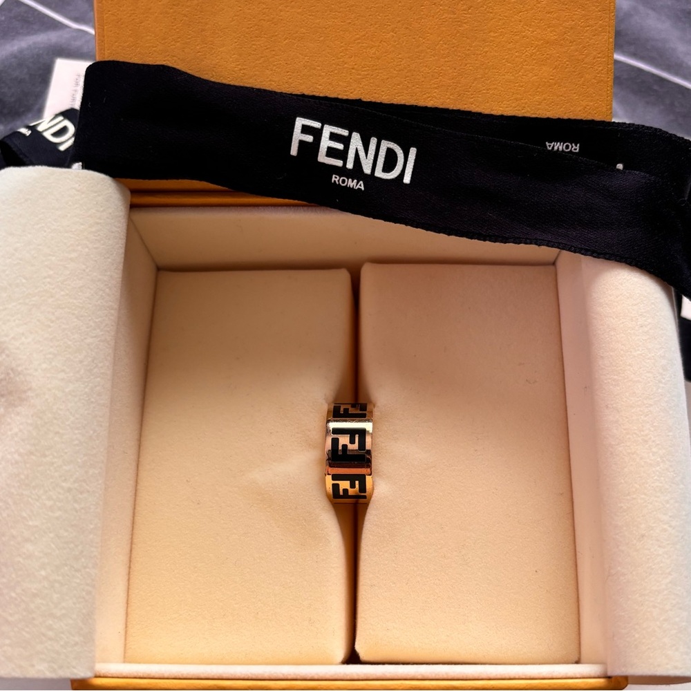Fendi Forever Ring Size L